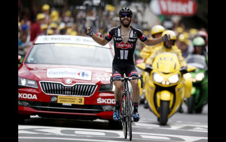 Simon Geschke. El ciclista alemán pedalea rumbo a la meta durante la etapa 17 celebrada ayer. EFE / Y. Valat