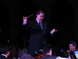 Guillermo Salvador dirige hoy a la Orquesta Sinfónica de Zapopan en un concierto que homenajea a Vicente Garrido. EL INFORMADOR / A. Hinojosa