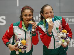 Paola Longoria y Samantha Salas obtuvieron el primer lugar en la disciplina de racquetbol por equipos. ESPECIAL / CONADE