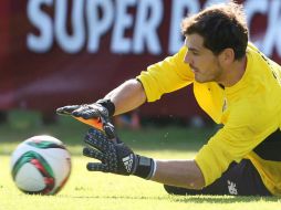 El guardameta español recibe su primer gol al minuto 20. TWITTER / @CasillasWorld