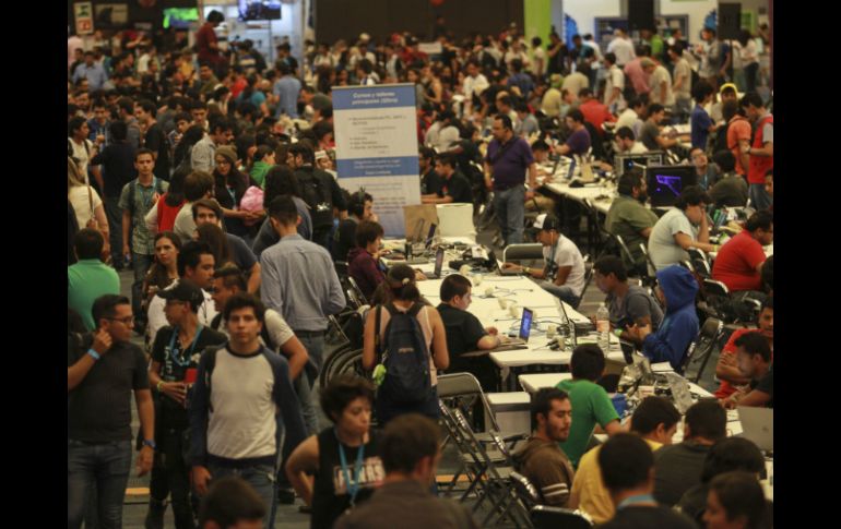 El evento reúne a jóvenes interesados en la tecnología, ciencia, videojuegos y 'geeks'. EL INFORMADOR / ARCHIVO