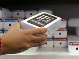 Apple ha vendido solamente 47.5 millones de iPhones en el segundo trimestre del año. AP / ARCHIVO