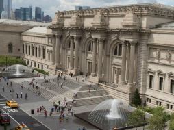 La exhibición 'China a través del espejo' atrajo a más de 350 mil espectadores. TWITTER / @metmuseum