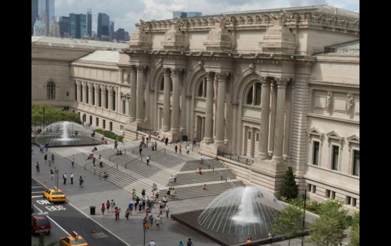 La exhibición 'China a través del espejo' atrajo a más de 350 mil espectadores. TWITTER / @metmuseum