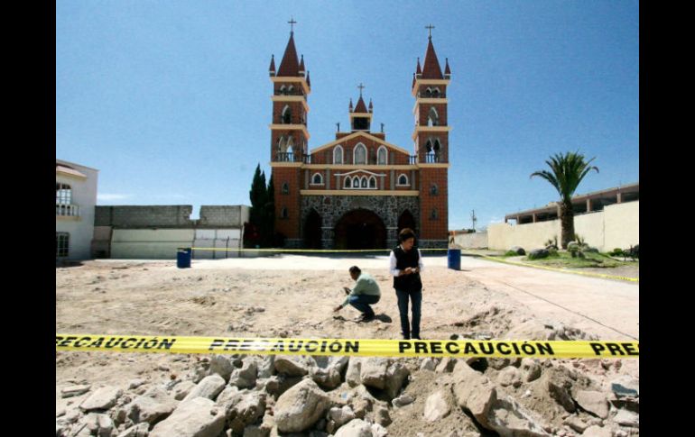 La capilla fue demolida en toda su parte frontal. SUN / O. Contreras