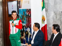 Páez habló frente a autoridades en la ceremonia de entrega de estímulos económicos y becas a atletas. EL INFORMADOR / P. Pérez