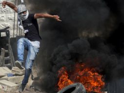 Los protestantes lanzaron piedras contra los efectivos israelíes, que respondieron con disparos al aire para dispersarlos. EFE / ARCHIVO