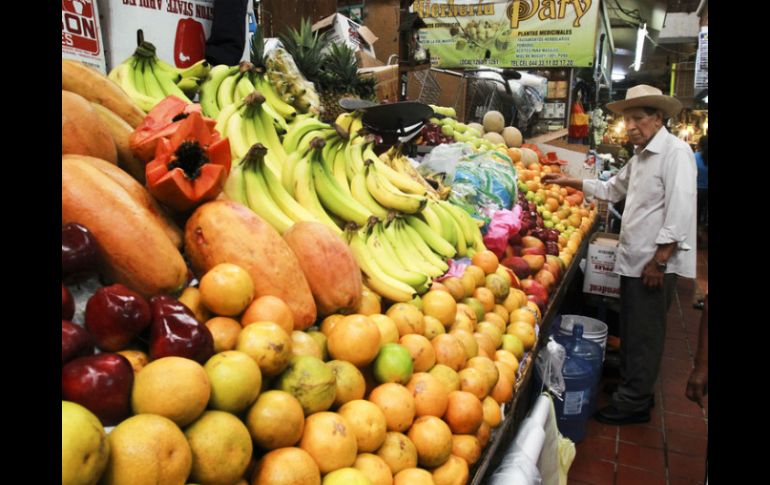 Según la OMS, cada año podrían salvarse 1.7 millones de vidas si se aumentara lo suficiente el consumo de frutas y verduras. EL INFORMADOR / ARCHIVO