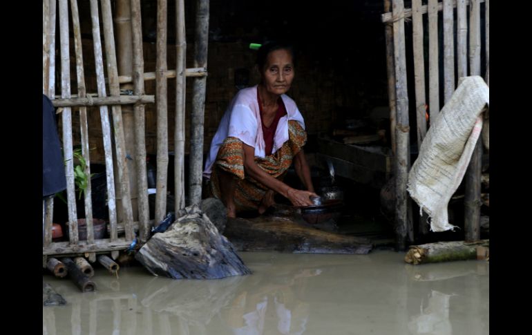 Al menos 270 mil personas se han visto afectadas por las inundaciones en Birmania. EFE / L. Bo Bo