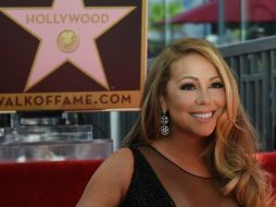 Mariah Carey durante la ceremonia donde recibió su estrella en el Pasel de la Fama de Hollywood. AFP / M. Ralston