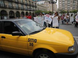 Aclaran que las autoridades no atenderán informaciones falsas sobre el conflicto entre los taxis y Uber. EL INFORMADOR / ARCHIVO