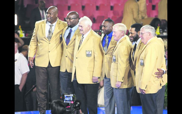 Galardonados. Charles Haley, Will Shields, Mick Tingelhoff, Tim Brown, Bill Polian, Jerome Bettis y Ron Wolf. AP / B. Rossiter