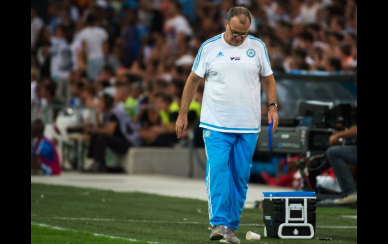 Bielsa cambió de opinión con su equipo por términos en el contrato. AFP / ARCHIVO