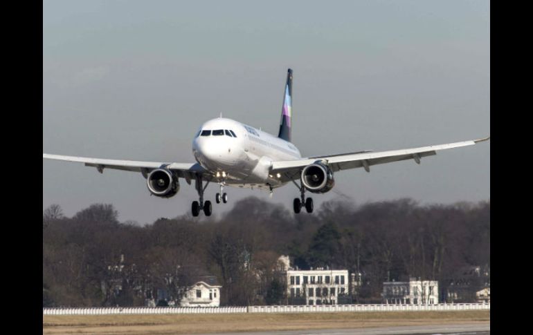 Las aerolíneas aprovecharon que a nivel nacional el tráfico de turistas aumentó 12.2% a tasa anual en el primer semestre de 2015. EFE / ARCHIVO