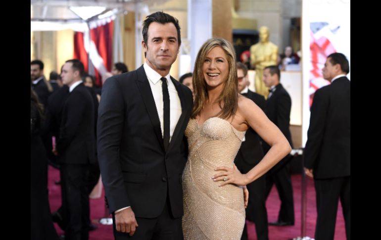 El matrimonio es el segundo para Aniston, de 46 años, y el primero para Theroux, de 44. AP / ARCHIVO