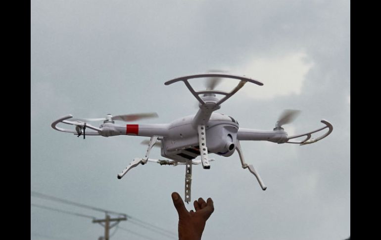 Los drones de hasta 2 kilogramos pueden volar sin la necesidad de una autorización. AFP / M. Thomas