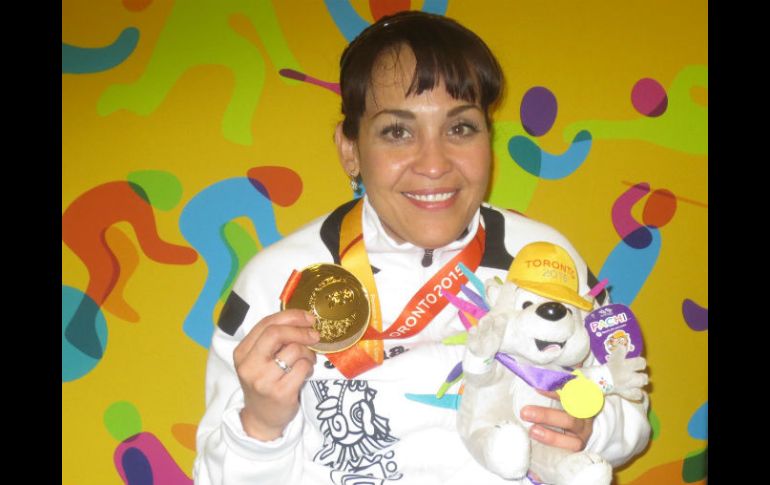 Edith Sigala se mostró feliz por la medalla de oro conseguida ayer en el tenis de mesa de los Juegos Parapanamericanos. NTX / I. Inclán
