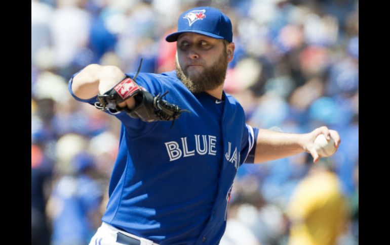 Buehrle ganó su cuarta salida consecutiva. AP / D. Calabrese