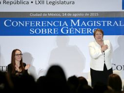 Considera que para combatir la cultura machista, el trabajo está en que existan más mujeres en lugares de toma de decisiones. EFE / J. Méndez