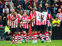 Los ''granjeros'' cumplieron ante más de 30 mil seguidores reunidos en el Philips Stadion. EFE / E. Spek