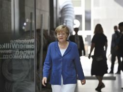 Merkel dice que se pueden extender los plazos de pagos y modificar las tasas de interés de la deuda griega. EFE / J. Detmers