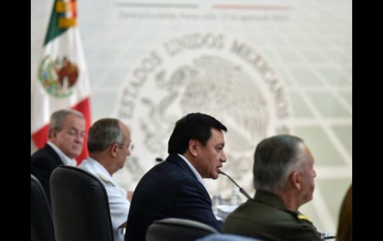 Osorio encabeza reunión regional a la que acuden cinco gobernadores e integrantes del gabinete de seguridad del Gobierno federal. TWITTER /  @osoriochong