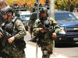 Los marinos de la Operación Mixta fueron tomados por sorpresa en la plaza principal de Salitre Palmarillos. EL INFORMADOR / ARCHIVO