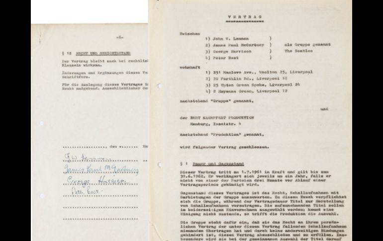 El contrato fue firmado en Hamburgo por Paul McCartney, John Lennon, George Harrison y Pete Best. AP /