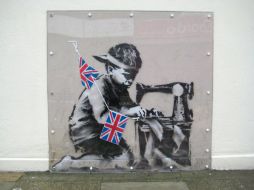 Banksy es un artista urbano mundialmente conocido y rodeado de misterio. EFE / ARCHIVO