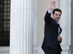 Tsipras llega al poder en enero, prometiendo desechar recortes de gastos y aumentos de impuestos. AFP / ARCHIVO