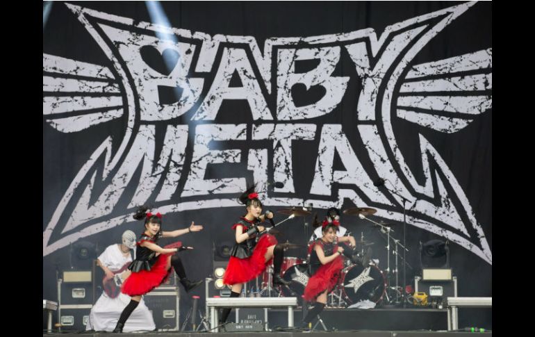 ''Babymetal'' se ha convertido en un fenómeno global por su mezcla de melodías azucaradas y coreografías con base instrumental. EFE / F. Gentsch