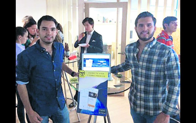 Los alumnos de ISC desarrollaron esta app con el fin de coadyuvar a bajar el índice de accidentes viales.  / CORTESÍA / Tec de Monterrey