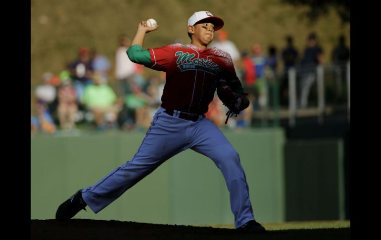 José Reyes cargó con el revés para los mexicanos. AP / M. Slocum