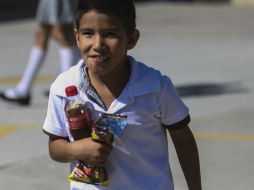 No se deben incluir las leches con sabor, jugos y frituras ya que ocasionan sobrepeso y sueño. EL INFORMADOR / ARCHIVO