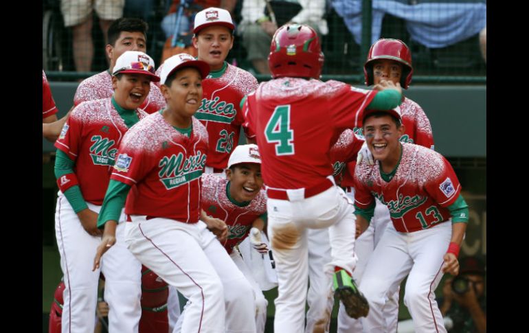 La escuadra mexicana logró su boleto a la semifinal internacional, donde esperará al perdedor del duelo Japón-Venezuela. AP / G. Puskar