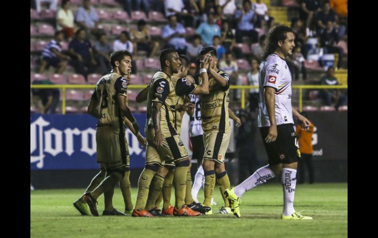 La Manada fue devorada en el Estadio Banorte por el Gran Pez, que se pone a un punto del Atlas, líder del Grupo 6. MEXSPORT / E. Serrato