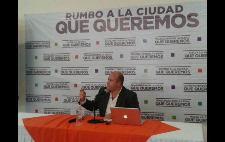 ''Le pido a los ciudadanos paciencia para que vean que vamos a hacer las cosas distintas'', dice Enrique Alfaro. TWITTER / @MovCiudadanoJal