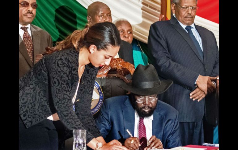 Kiir firmara en Juba un acuerdo de paz ya refrendado por los rebeldes para poner fin a 20 meses de guerra civil. AFP / C. Lomodong