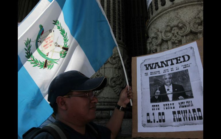 El pueblo guatemalteco demanda la renuncia del mandatario. EFE / E. Biba