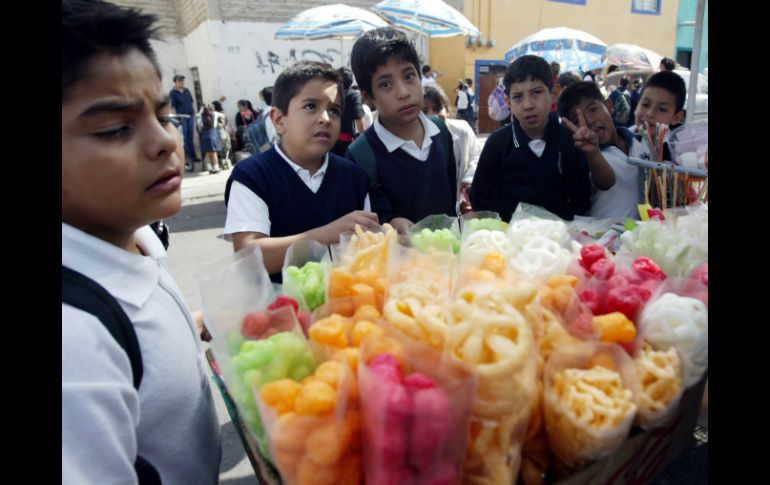 Los menores están comiendo alimentos de alta densidad calórica en grandes cantidades. EL INFORMADOR / ARCHIVO