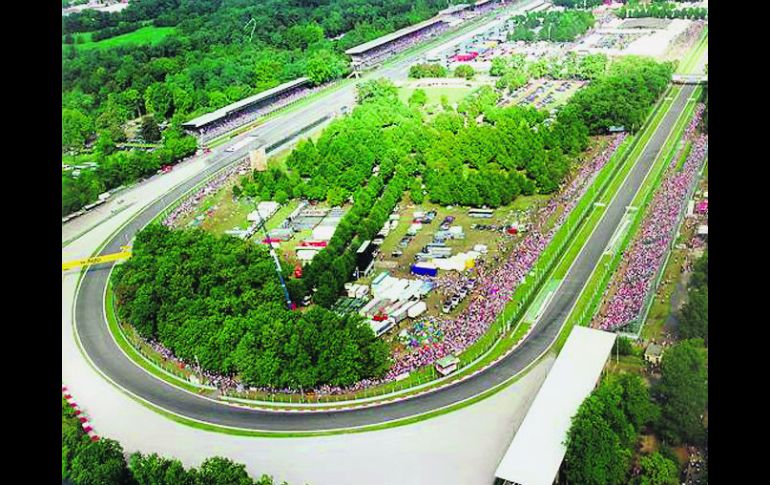 Circuito de Monza. Por el diseño del trazado es uno de los más rápidos, en el cual los monoplazas alcanzan velocidades de 335 kmh. AP /