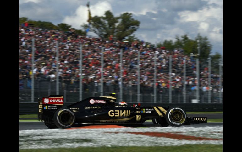 El venezolano Pastor Maldonado (Lotus) quedan eliminado en la segunda ronda (Q2) del GP de Italia. AFP / O. Morin