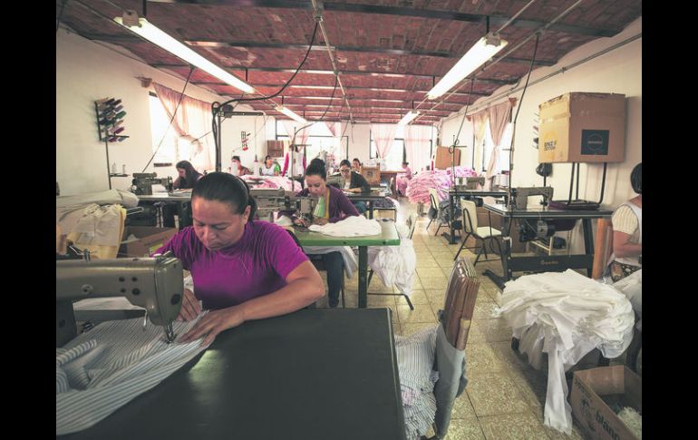 Impacto. El encarecimiento de los insumos genera un duro golpe a la industria textil del Estado. EL INFORMADOR /