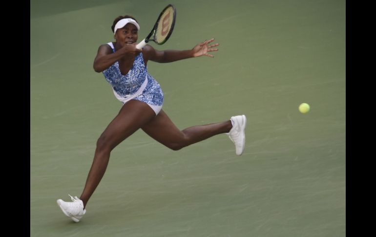 Venus no tuvo mayores problemas para doblegar a la adolescente Kontaveit. EFE / J. Lane