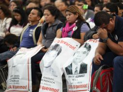 La CIDH informó que los 43 normalistas no pudieron haber sido quemados como señalan las investigaciones de la PGR. SUN / I. Stephens