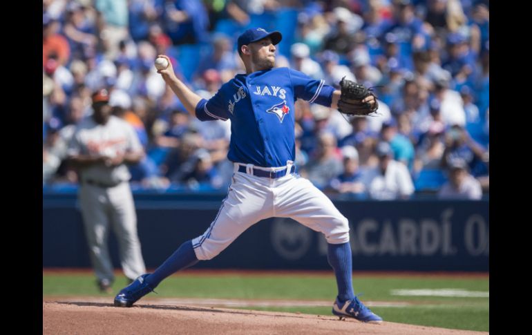 Marco Estrada surtió cuarto ponches para salir al final con su triunfo 12 del año. AP / D. Calabrese