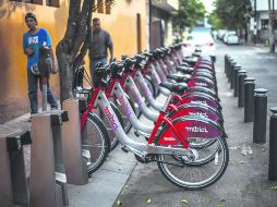 En Guadalajara, cada bicicleta es usada 1.85 veces por día; en Montreal se utilizan el doble, y en el DF, el triple. EL INFORMADOR / ARCHIVO