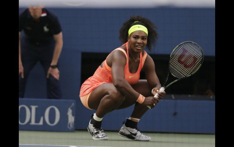 Tanto Serena como Venus ganaron cuatro partidos para llegar a esta fase. AP / C. Krupa