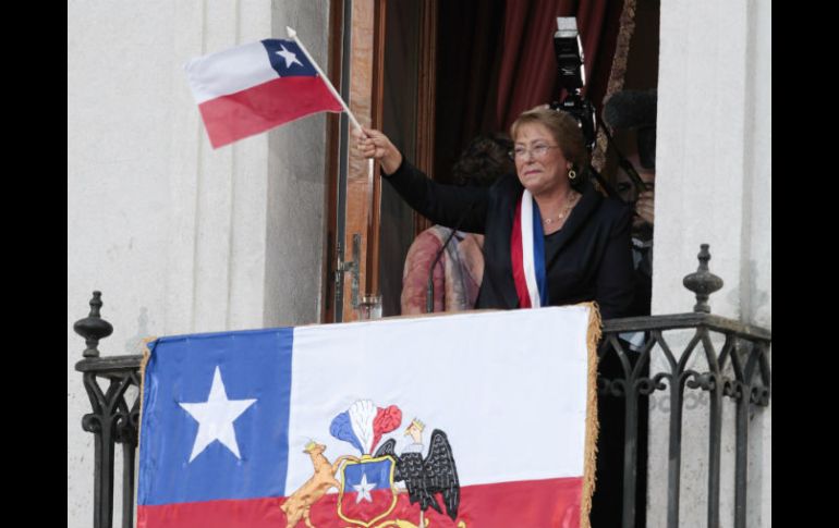 Como país, Chile ha recibido en momentos duros a muchas personas y así seguirá siendo, dice Baechelet. AP / ARCHIVO