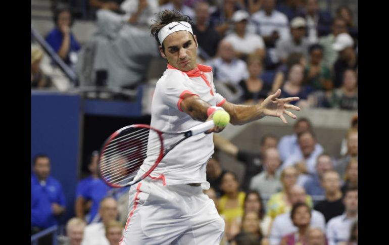 El encuentro entre los suizos Roger Federer (foto) y Stanislas Wawrinka cerrará la actividad hoy. EFE /  J. Lane